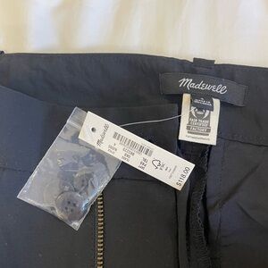 Madewell Harlow Wide-Leg Ankle Pant in Softdrape fabric. Black. Size 4. NWT.